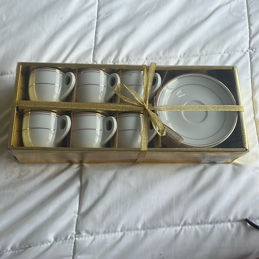 espresso cups and plates